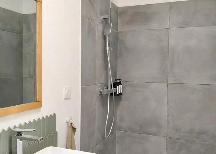 Maison De Charme Avec Piscine Et Fitness Hiersac