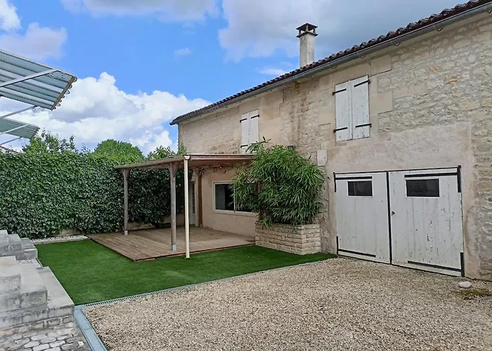 Maison De Charme Avec Piscine Et Fitness *